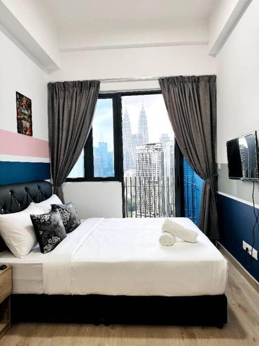 Apartment The Colony Klcc View By Nzv *