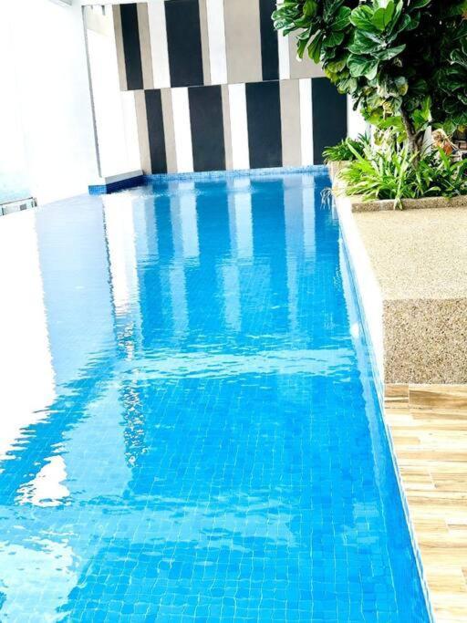 The Colony Klcc View By Nzv Pangsapuri *
